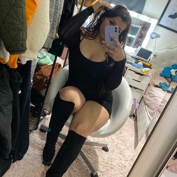 Meet Your Seller 💘🍭 - Picture 3 of 16